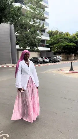 Soyez de véritables princesses avec mes ensembles🙂‍↔️🎀 prix: 10 000f  #tiktoksenegal🇸🇳 #foryoupage #venteenligne #outfitideas 