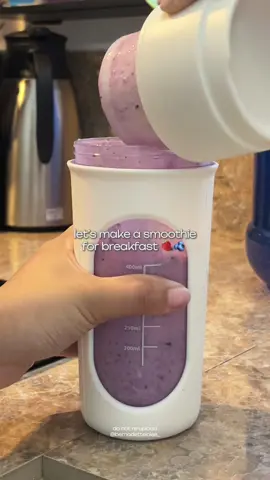 milkshake, fruit shake, or some strawberry and blueberry smoothie for breakfast? made easier with @hodekt_ph_official portable juicer blender 😋 #fyp #hodekt #portableblender #portablejuicer #portablejuicerblender 