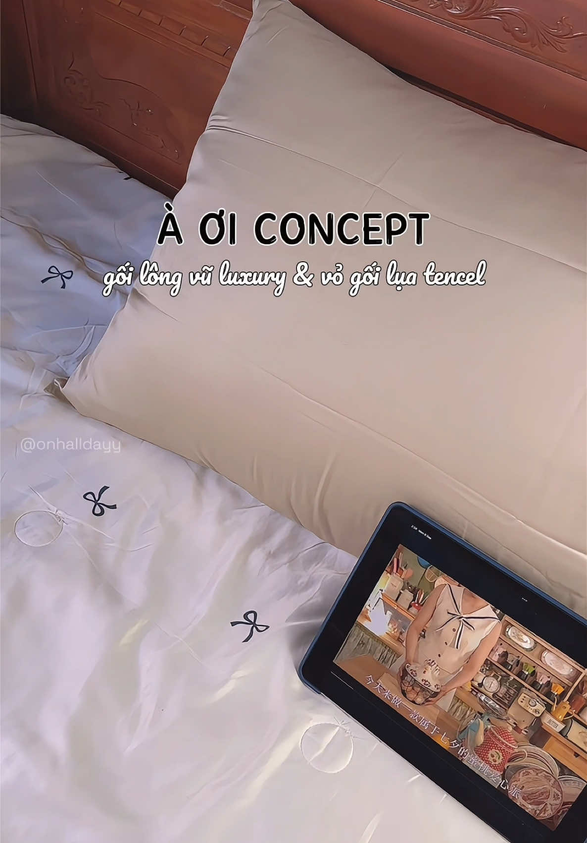 Có thể là ngủ từ tối nay đến trưa mai lunnn áaaaa 💕✨✨ #aoiconcept #TuHaoHangViet #doubleday #giadungtienich #goilongvu 