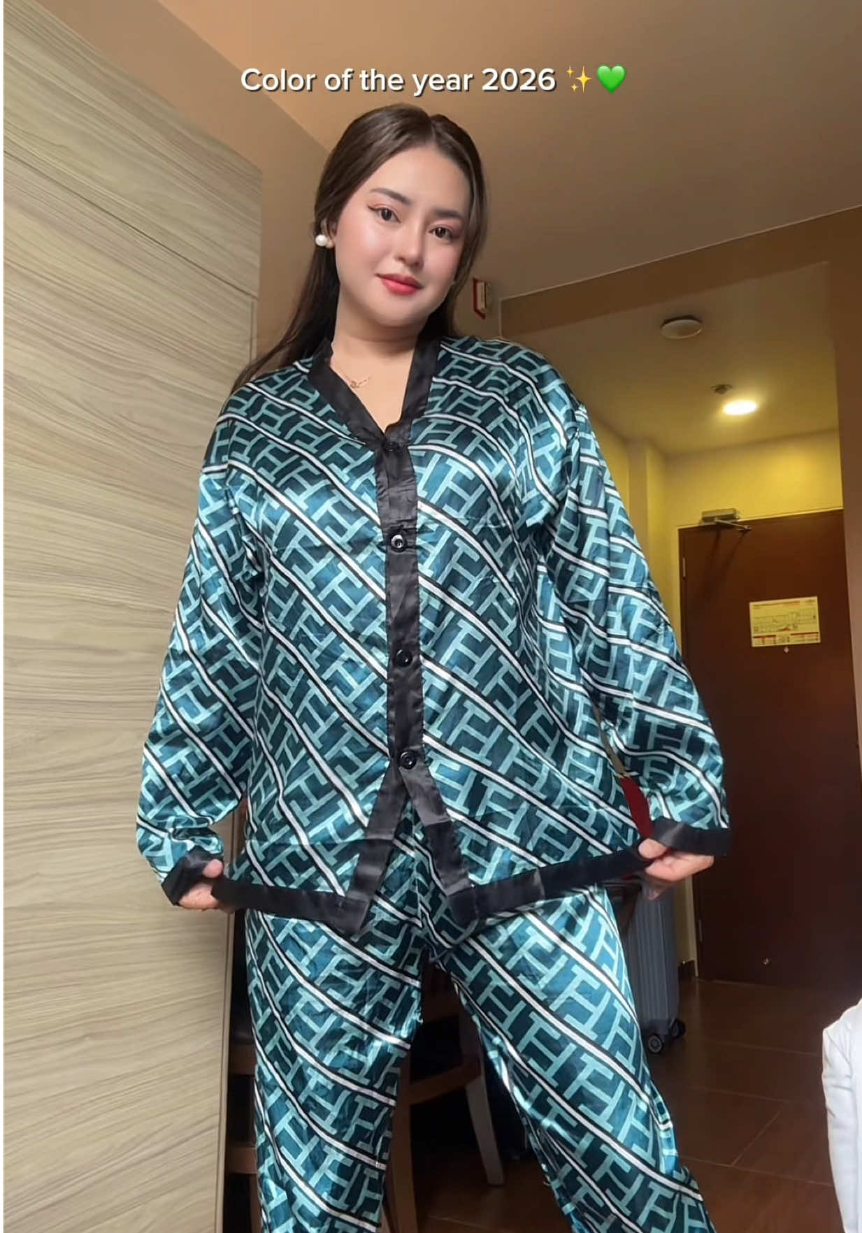 Color of the year 2026 outfit ideas💫💚 #sleepwear #pajamaternoset #coloroftheyear #classysleepwear #pantulogoutfit 