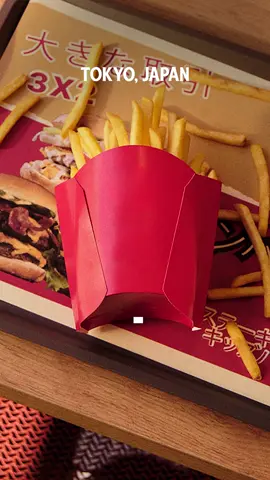 It’s not a coincidence. All around the world french fry boxes are shaped like one thing - Heinz.