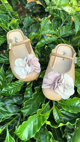 Giày đế bẹt hoa cài kiểu pháp 2màu kem và nâu#videpxinh #sucnu #giaydephottrend  @vy dép xinh  @vy dép xinh 