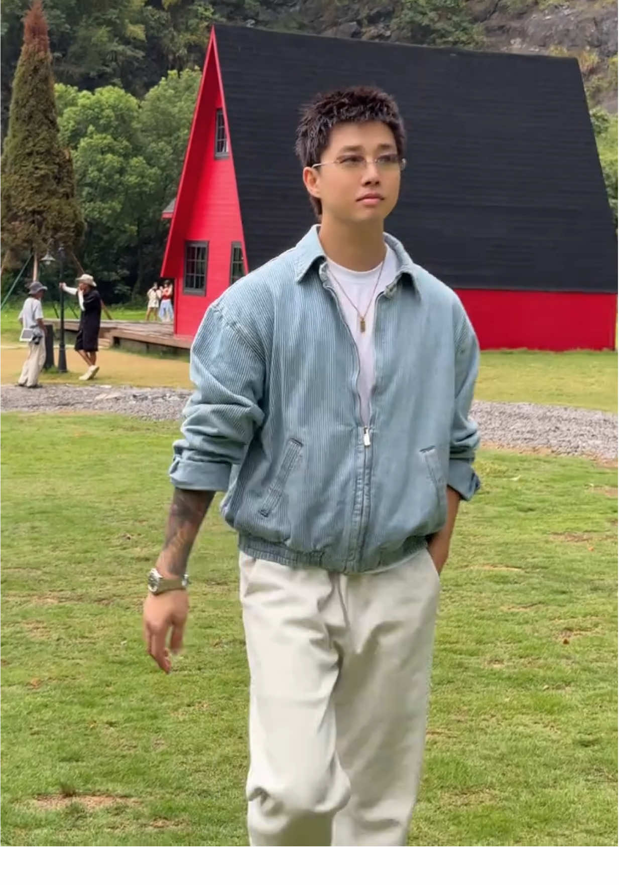 Soái ca thì anh không chắc, nhưng sạch sẽ gọn gàng thì anh chấp 👌 #xh #outfit #phoidonam 