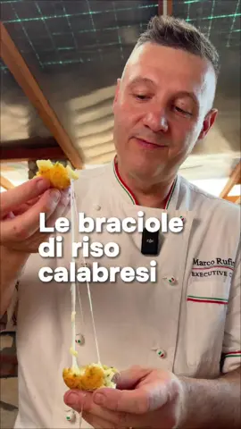 Le braciole dei Calabresi sono differenti 👀 📍 @casalerufini, Gallicano Nel Lazio (RM) 📞 Info e prenotazioni: 0695469591 🎥 @Atera | Marketing Agency  #ricetta #braciole #chefrufini 