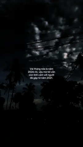 Thế nào là âm thầm? Một người đợi mà không hề nói mình đợi.#tamtrangbuon #sad #tinhyeu #xuhuong #missyou 