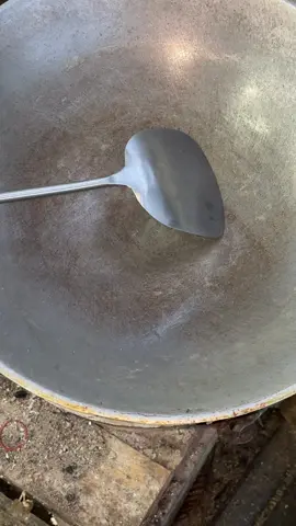 ผัดเผ็ดหมู🐷#tiktokพากิน #ครัวtiktok #กับข้าวบ้านๆ #ครัวเตาถ่าน #อร่อย 