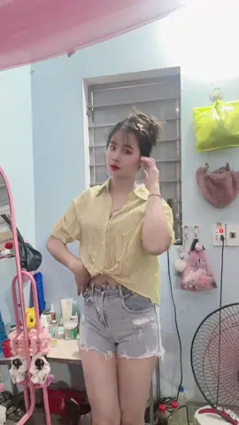 Dáng không nuột nên để tuột mất anh 🥴 #nhunguyet#xuhuongtiktok  