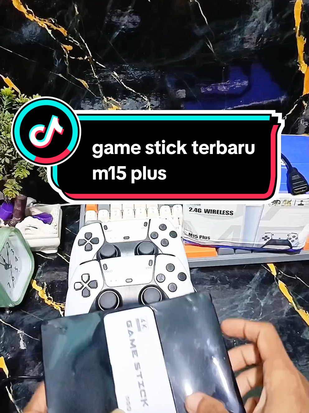masuk lagi game stick m15 plus.. yang sudah ada puluhan ribu game, main game sepuasnya guys#gamestick #gameconsole #m15 #gamepad #paydaysale 