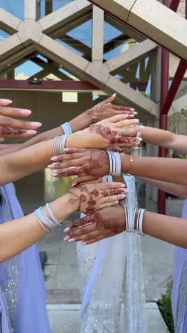 The matching bangles >>> #wedding #weddingtok #portugalwedding #bride #bridesmaids cc: @desi wedding content creator 
