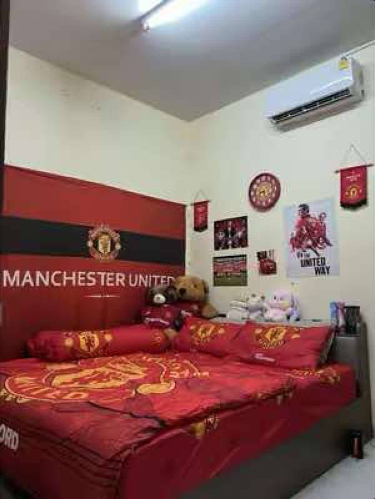 ห้องนอนในฝันฝันว่าสักวันจะกลับมายิ่งใหญ่ห้องนอนแฟนบอลงบน้อยแต่รัก สุดหัวใจ#แฟนแมนยู #ห้องนอนแฟนแมนยู#เด็กแมนยู #เด็กผีแดง #ปีศาจแดง