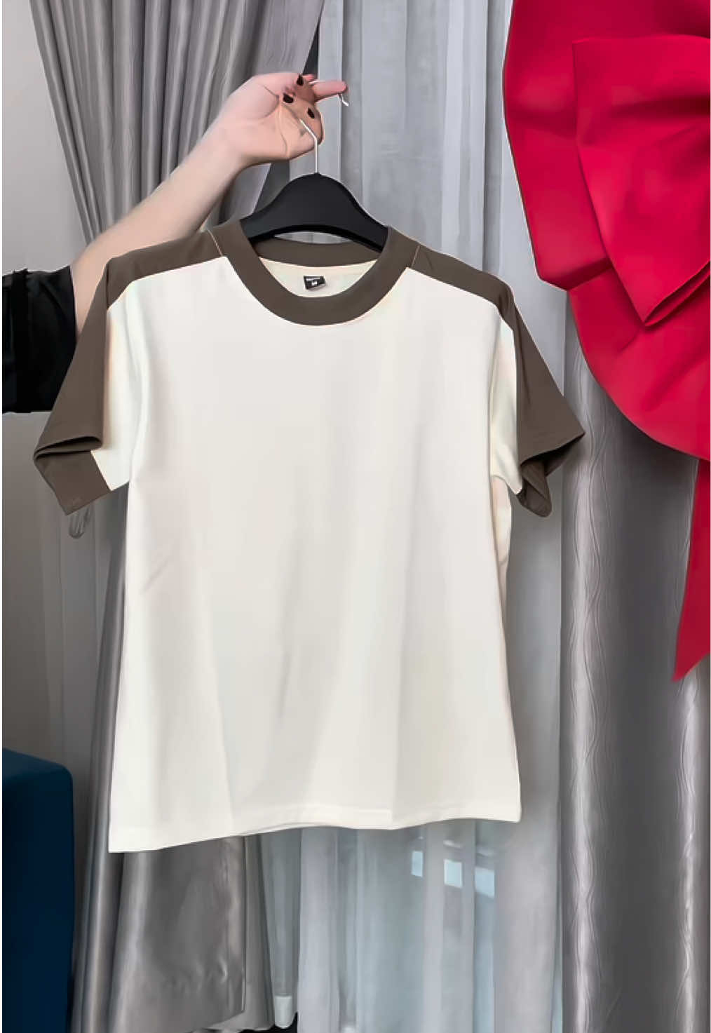 Áo thun phối màu #aothunnu #aothunbabytee #xuhuong #thoitrangnu 