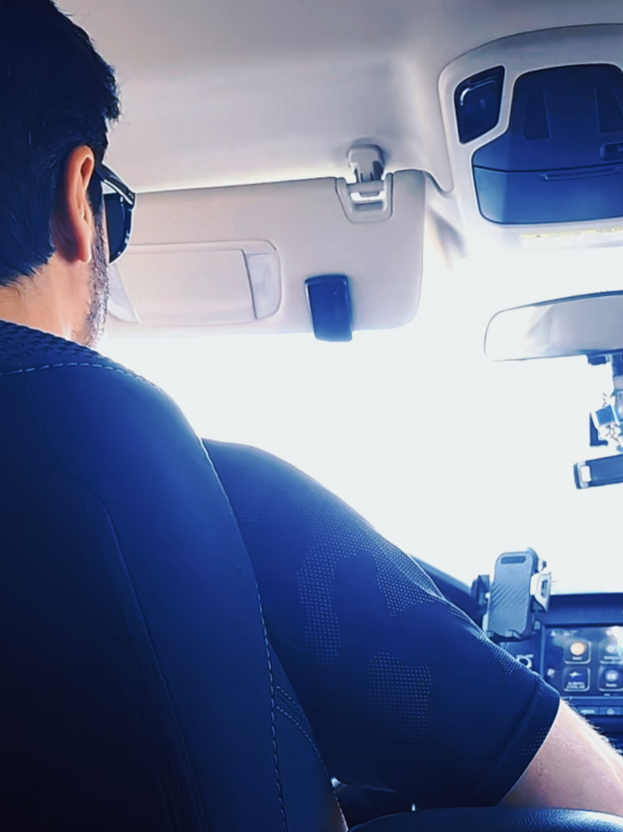 Musafar life is never easy. Every day is a struggle, not only for the musafar himself but also for his loved ones waiting back home.  Their sacrifices, patience, and prayers are what keep him moving forward. 💔✈️🌍 #Trave #PashtunDiaspora #Sacrifice #Love  #musafar✈😭💔 