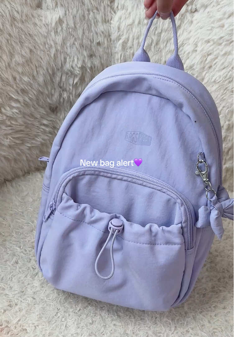 Ungu💜, merah muda🩷, hitam🖤, dan putih🤍Klik keranjang belanja di bawah untuk memilih warna Anda🫶🏻🛒#bagsmart #ranselmini #bagsmartid #tasmini #minibag 