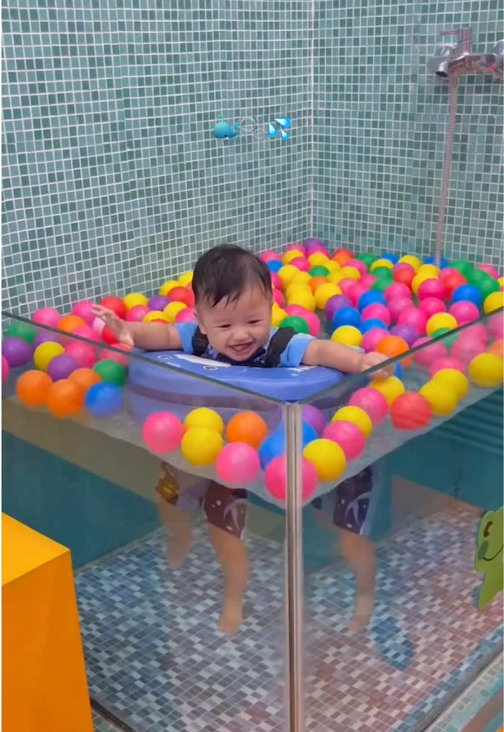 happy😍 #babyspa #babyspaandswim #babymassage #swimmingpool 