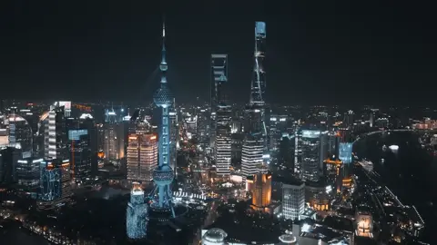 Dreams lit in neon.💫Lujiazui doesn’t sleep—it shines. #Shanghai #Travel  #TravelTips #Lujiazui #China 