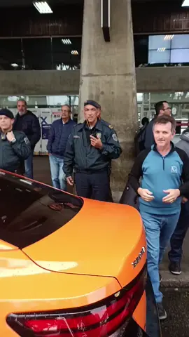 GREVE GERAL DOS TAXISTA DE CURITIBA, CHEGA DE ARBITRARIEDADES, CHEGA DE NINGUÉM OUVIR A CATEGORIA. QUEREMOS UMA SOLUÇÃO. CHEGA DE RECUAR PONTO DE TAXI PARA APLICATIVO NA RODOVIÁRIA. @Prefeitura de Curitiba  #PresidentedaUrbsOGENY  #prefeitoeduardopimentel  #urbs  #taxicuritiba 