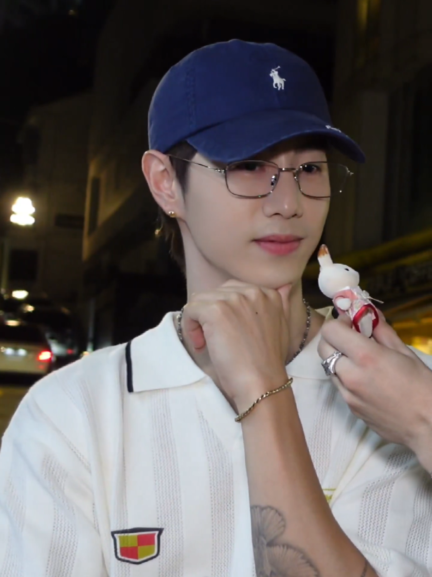 พี่แว่นไม่ถูกใจผมรามยอน 555555 #MarkTuan #มาร์คต้วน 