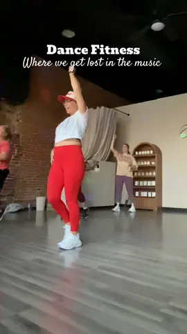 #dancefitness #onlinedancefitness #funworkout #Fitness #athomeworkout 