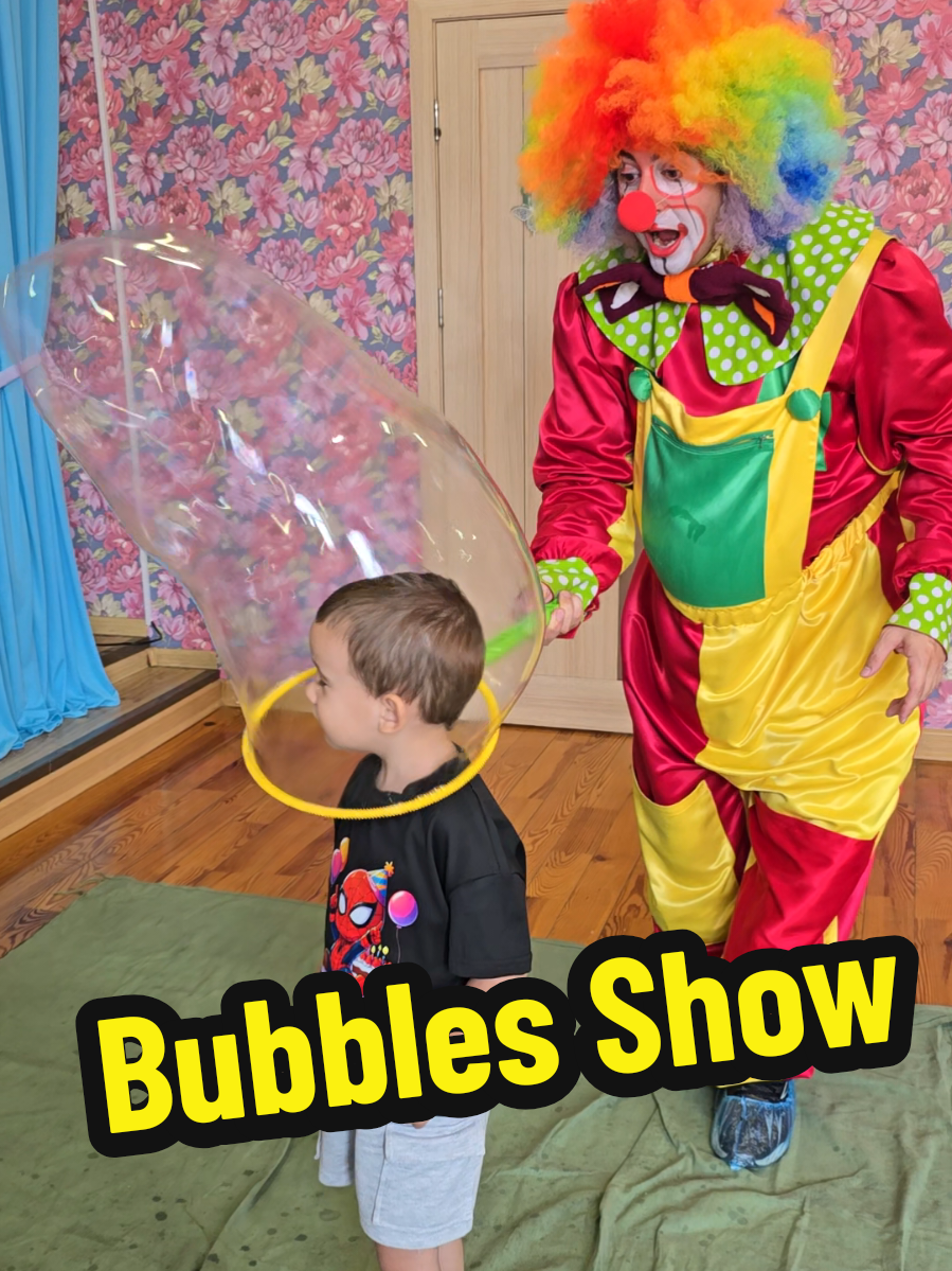 Мыльные пузыри /Bubbles Show #funny #Love #happy 
