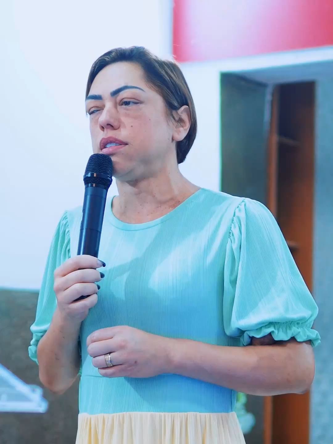 O inimigo vai tentar te derrubar, mas não vai! #susanapaula #palavradedeus #cura #sabedoria #palavra #deus #libertação #jesus #pregacao