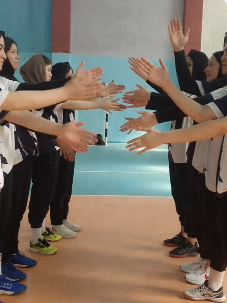 Go Crazy 🤪🫶 Luv This New trend 😁🫶 #trends #winner #fyyyyyyyyppp #fyp #foryou #videoviral #viral #recommendations #fyb;)#views #fashiontiktok 