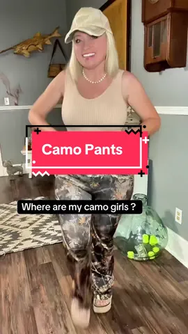 These wide leg camo pants are it girlies!! Soft and comfy! #flaredjeans #womenspants #womenpants #pantsforwomen #flaredpants