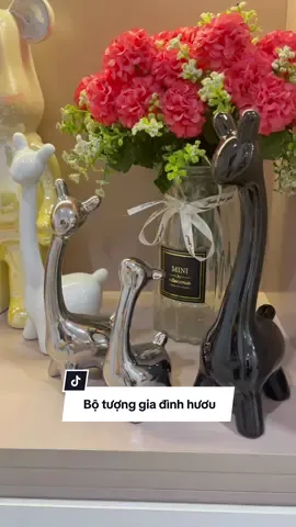 Bộ tượng gia đình hươu #muasamcungtiktok #trangtrinhacua #decor #decoration 