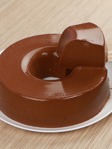 Creamy chocolate dessert, easy and very delicious. #chocolate #recipes #dessert #foryou 