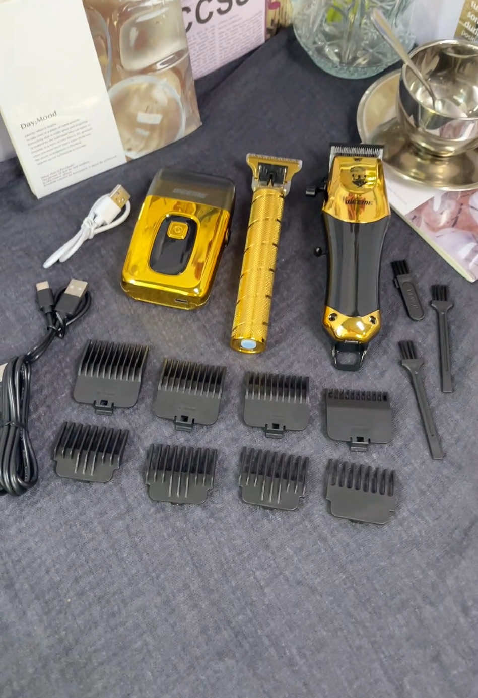 STOP wasting $$$ at the barber! This pro clipper set gives you a fresh cut at home—for a fraction of the price! Limited stock-grab yours NOW! #GroomingGameStrong #DIYHaircut #TikTokFinds #tiktokshoploveatfirstfind #creatorsearchinsights