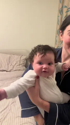 Today’s episode: Winnie wants to fight with her self  #babies #babywinnie #funnybaby #funnybabyvideos 
