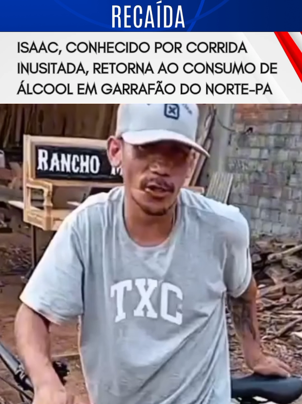 ISAAC,  CONHECIDO PELA CORRIDA INUSITADA , RETORNA AO CONSUMO DE ÁLCOOL EM GARRAFÃO DO NORTE-PA Após um período afastado do consumo de bebidas alcoólicas , Isaac- que ganhou notoriedade em Garrafão do Norte ao participar de uma corrida embriagado - voltou a aparecer em vídeo nas redes sociais visivelmente alcoolizado .  A cena gerou repercussão entre moradores da região , especialmente porque , após o episódio queno tornou conhecido , houve mobilização de amigos e familiares para ajudá-lo a abandonar o vício e seguir um novo caminho. O vídeo mais recente registrado nas ruas de Garrafão do Norte, levantou preocupação sobre uma possível recaída . Pessoas próximas de Isaac afirmam que continuarão tentando ajudá-lo a retomar o foco e cuidar de sua saúde. Para mais, siga @giroparanews  Reprodução: TV Piriá 