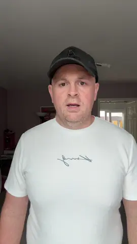 Mirror mirror on the fall 🍁🍂#tren #foryoupage❤️❤️ #lipsync #following #fyp 