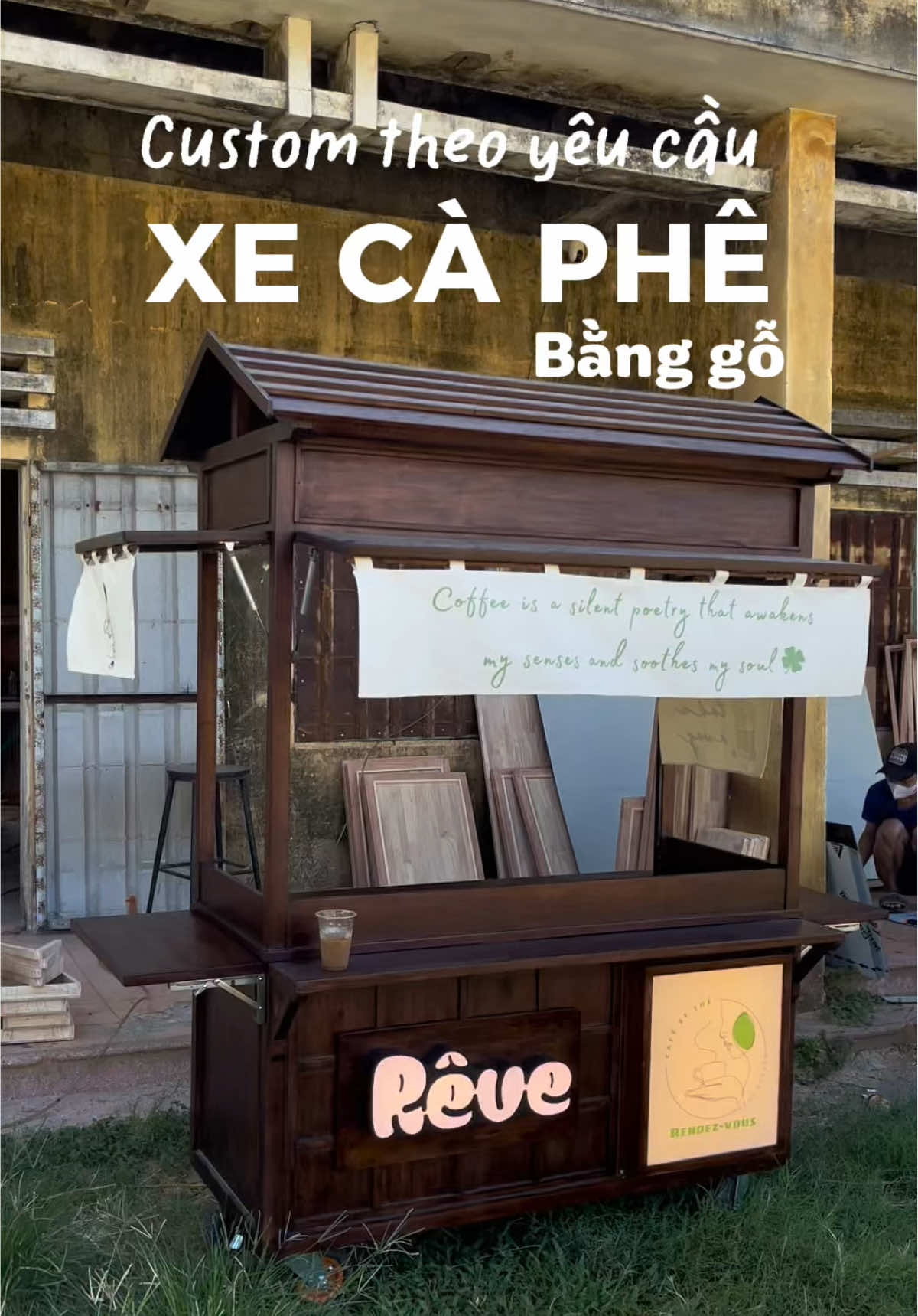 Moricha thi công xe cà phê bằng gỗ theo yêu cầu của khách. Xe này nhà mình giao từ Đà Nẵng về Hà Nội. #moricha #xuhuong #xetakeaway #xedaybanhang #xebanhangluudong 