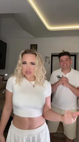 Залетает в тред с братом