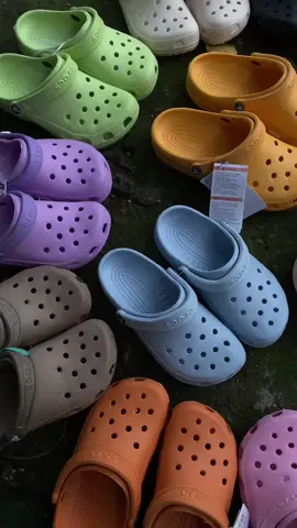 Crocs classic full cl  🐊 đồng gi 1ook  ❌inb IG( peppa_crocs) #crocsvnxk #crocs4life #crocs #vnxk 