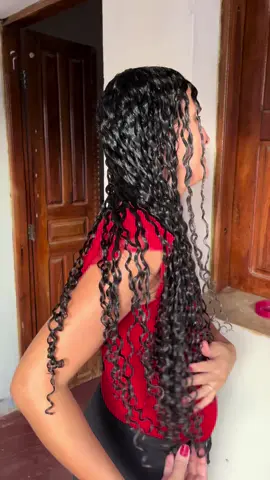 Meus amores, acabei de pentear meus cachinhos… o que vocês acharam? 💇‍♀️✨