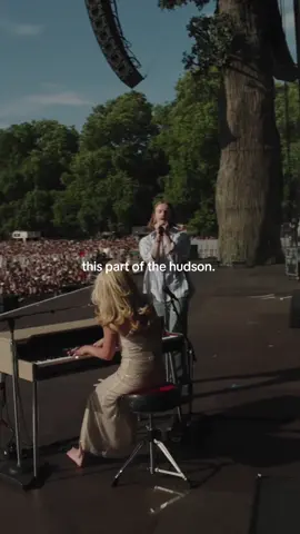 in tears this is the best song ever #thefavors #thedream #hydepark #concert 