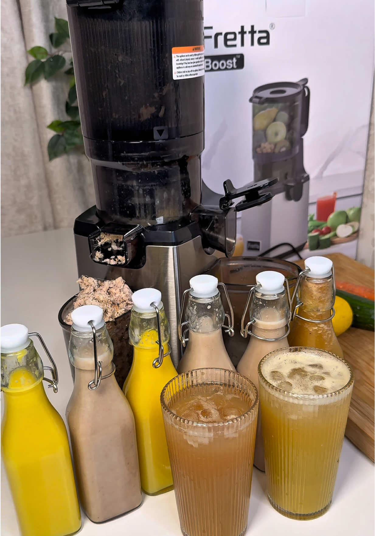 Such good value for money,Family-size juicer that's easy to set up, easy to clean & even crushed coconut into fresh coconut milk #KitchenMustHave #TikTokShopFinds #juicer #coldpressedjuice #tiktokmademebuyit @Fretta UK 