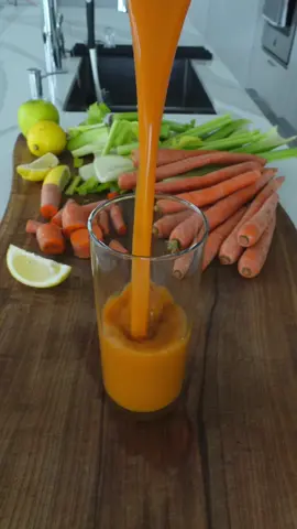 Glowing Skin Juice Recipe 👍 #healthy #juicing #nutrition #healthylifestyle #detox 