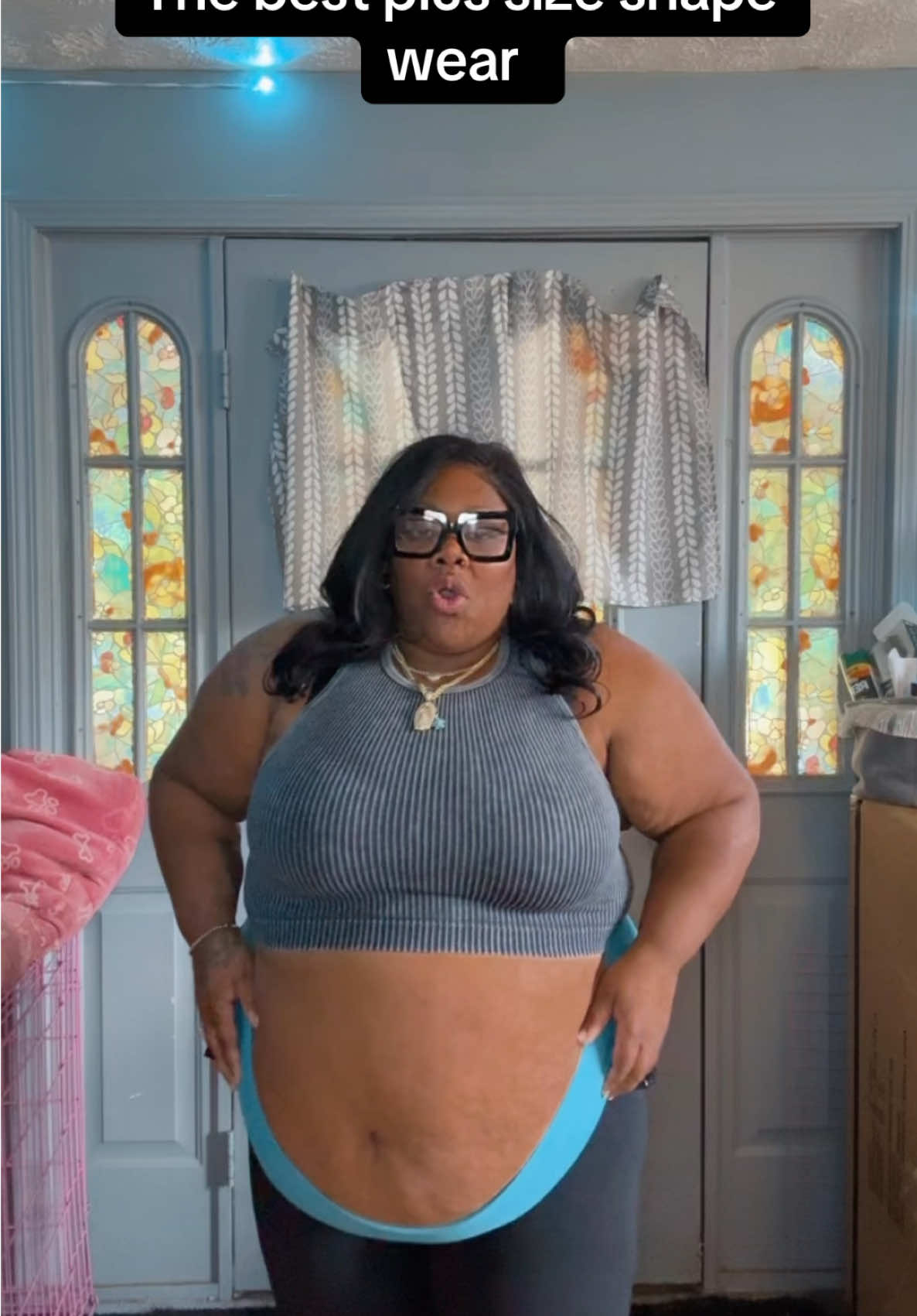 The best Shapeware for plus size women you will fall in love. #ShapeWear #plussizeShapeWear #Shape #SilhouetteShap#Tummy 