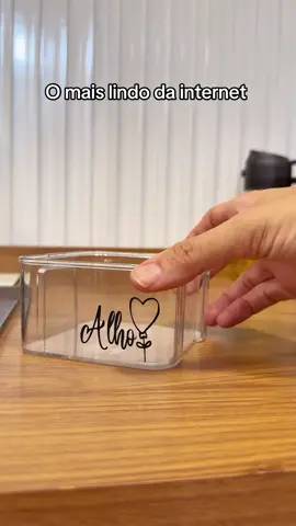 Porta alho. Um ótimo organizador pra facilitar seu dia a dia. Pote hermético e com boa vedação pra melhor conservar o alimento.  ✨Gostou? Link nos comentários  🛍️ Siga para mais achadinhos #potehermetico #shopee #achadinhosshopee #poteorganizador #cozinha 