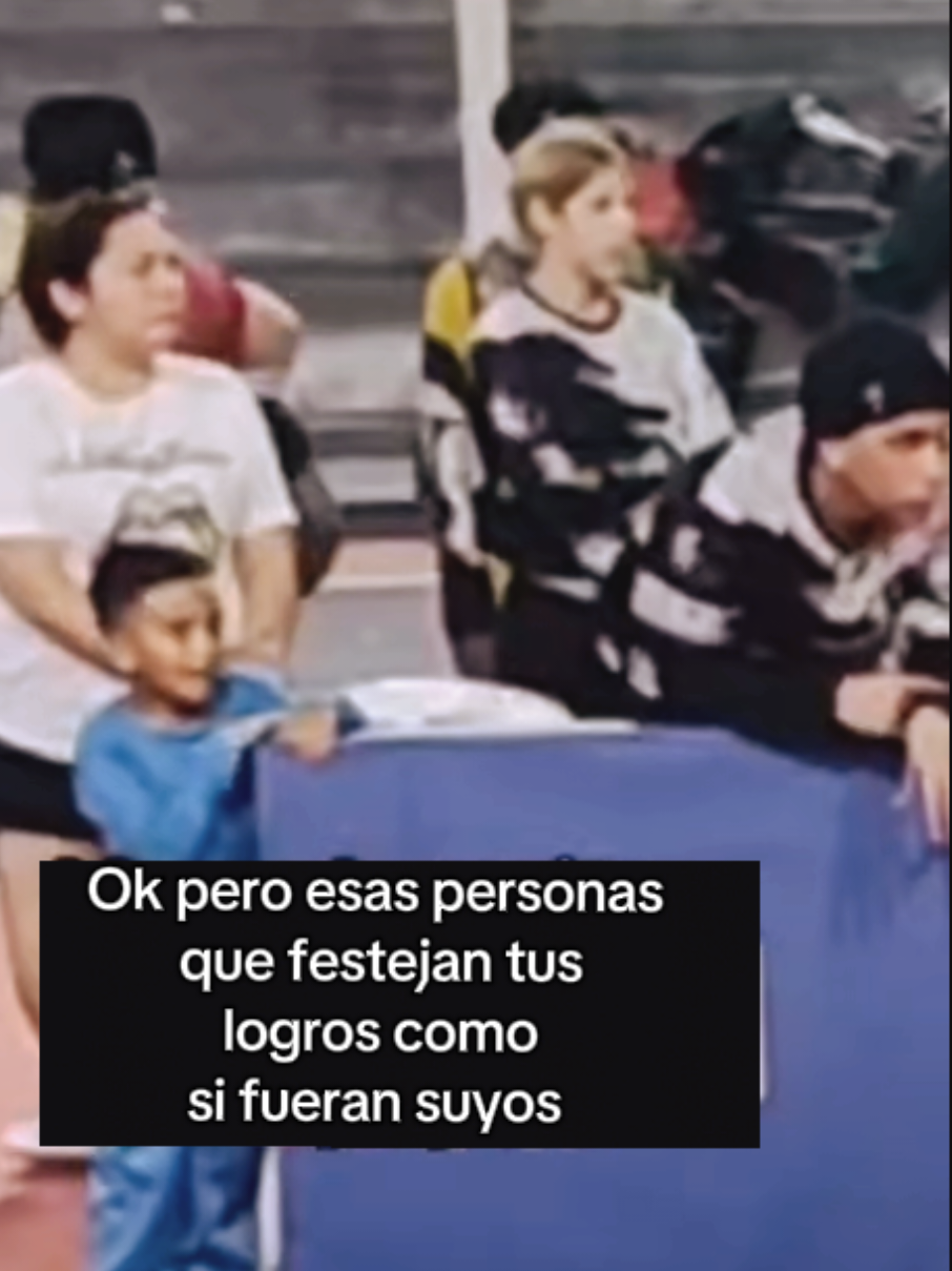Al mundo le hacen falta más personas como tu @Maria <3  #Taekwondo#sports#compañerismo#competition#fyppppppppppppppppppppppp