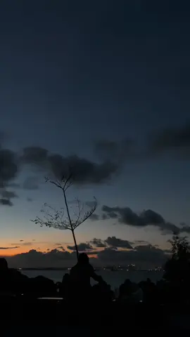 02.05 am 🎧. #bukitharimaubatam #sunset #vibesbatam #skupangbatam 