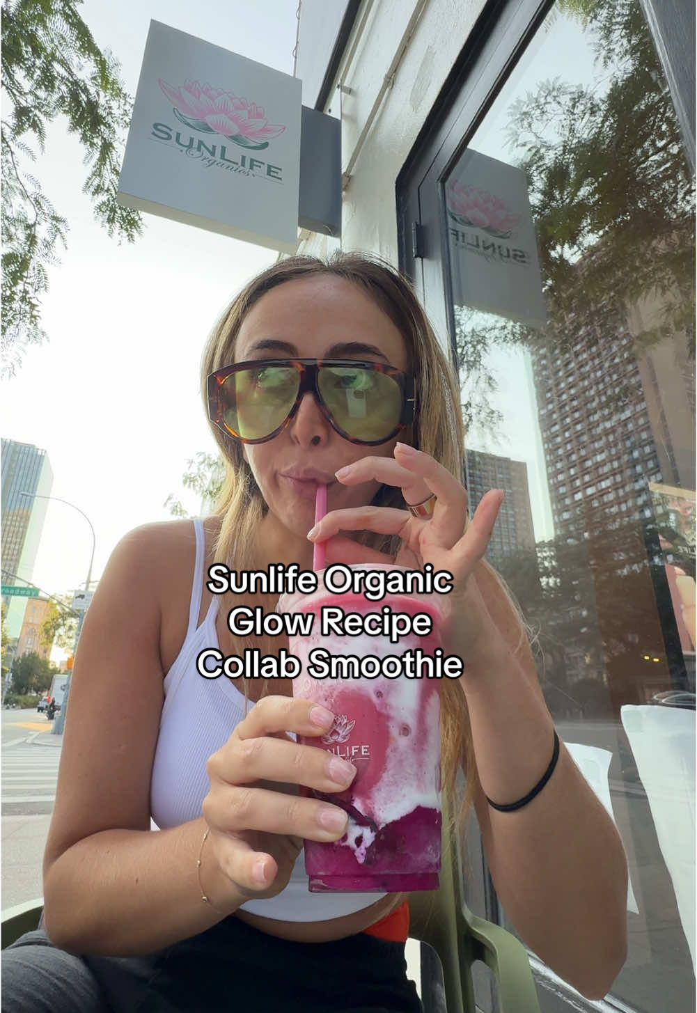 Erewhon TREMBLING rn #sunlifeorganic #nyc #smoothie #newyorkcity 
