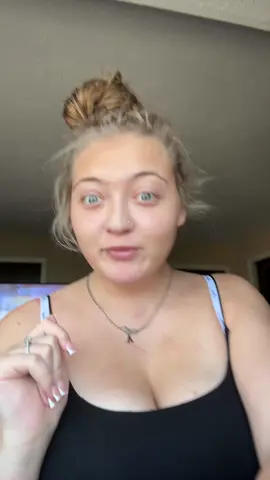 @💋CHEY💋 is my spam page go follow it babes #cheynation🤍✨ 