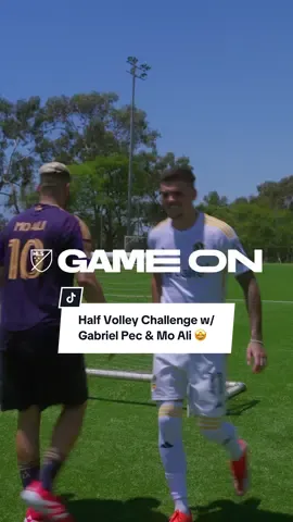 Half Volley Challenge with Mo Ali & Gabriel Pec #lagalaxy #MLS #Soccer #tekkerz #futbol 