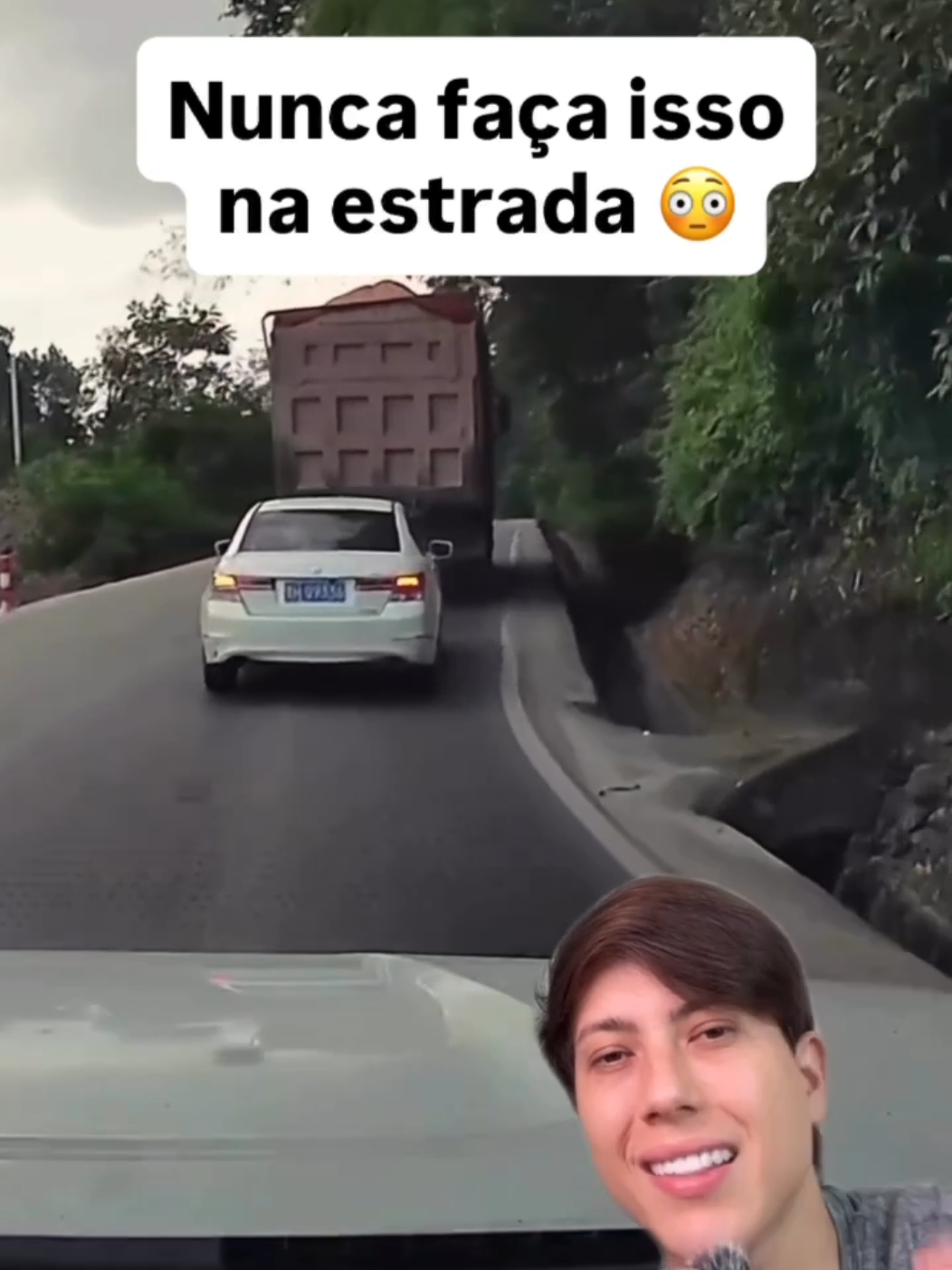 Nunca faça isso quando estiver dirigindo! #dicas #carro #viagem #islamsousa 
