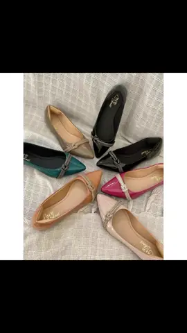 Sapatilha Feminino Bico Fino Verniz Brilho Maite Love Shoes 34 Ao 40 por R$39,92.  LINK NA BIO OU COMENTE QUERO QUE ENVIO 🔗