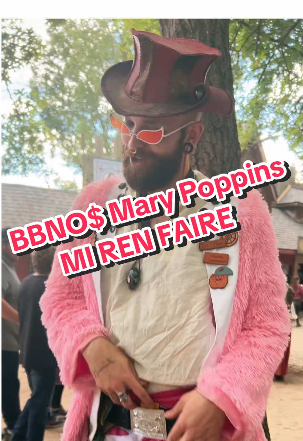Just @bbno$ tiktoks at Ren Faire like god intended.  @Shuckle_Sage @Sierra @Chantel  #michiganrenaissancefestival #renaissancefestival #fyp #bbnos #renfaire 