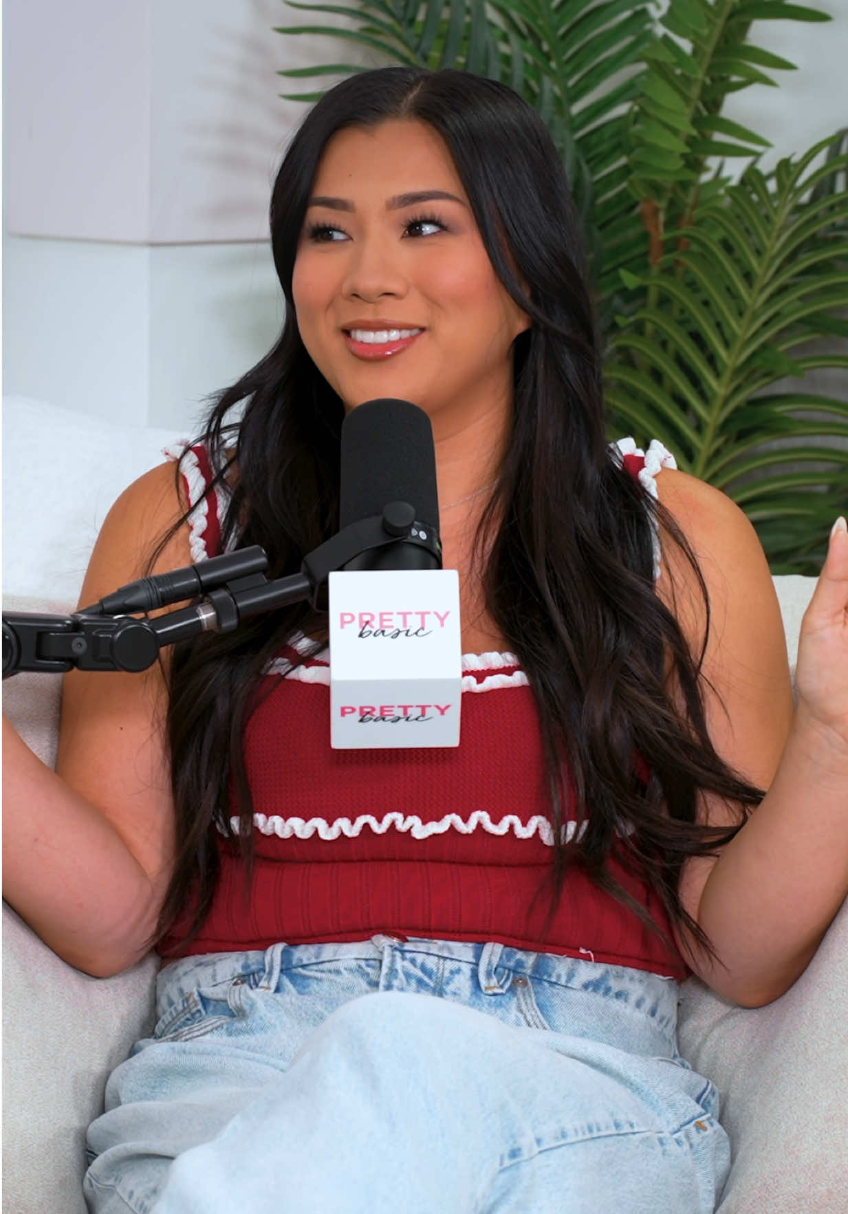 #sponsored it’s fall, y’all!! you guys know how much i LOVE fall 🥹🫶🏼 and with shop with @Google 's try on tool it's so easy to find my perfect look. 🍂 who else is ready for the fall weather, treats and fashion